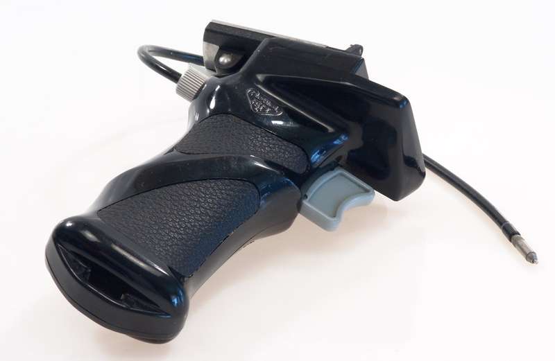 ROLLEIFLEX TLR CAMERA PISTOL GRIP RELEASE CABLE MINT NR