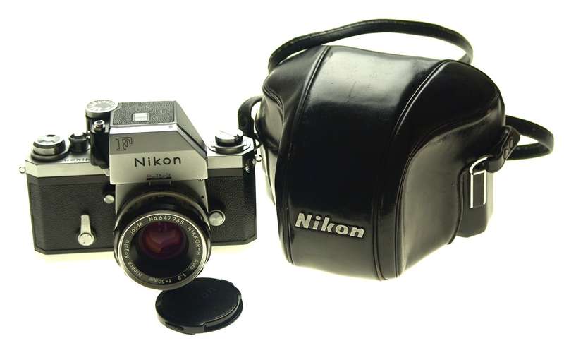 NIKON F VINTAGE SLR CAMERA HOLLOW WINDER CHROME CASE MINT- NIKKOR-H 2/50mm f=50
