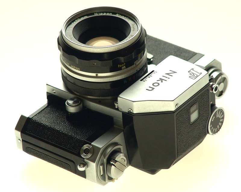 NIKON F VINTAGE SLR CAMERA HOLLOW WINDER CHROME CASE MINT- NIKKOR-H 2/50mm f=50