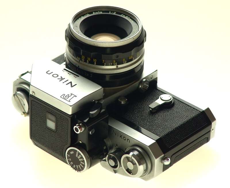 NIKON F VINTAGE SLR CAMERA HOLLOW WINDER CHROME CASE MINT- NIKKOR-H 2/50mm f=50