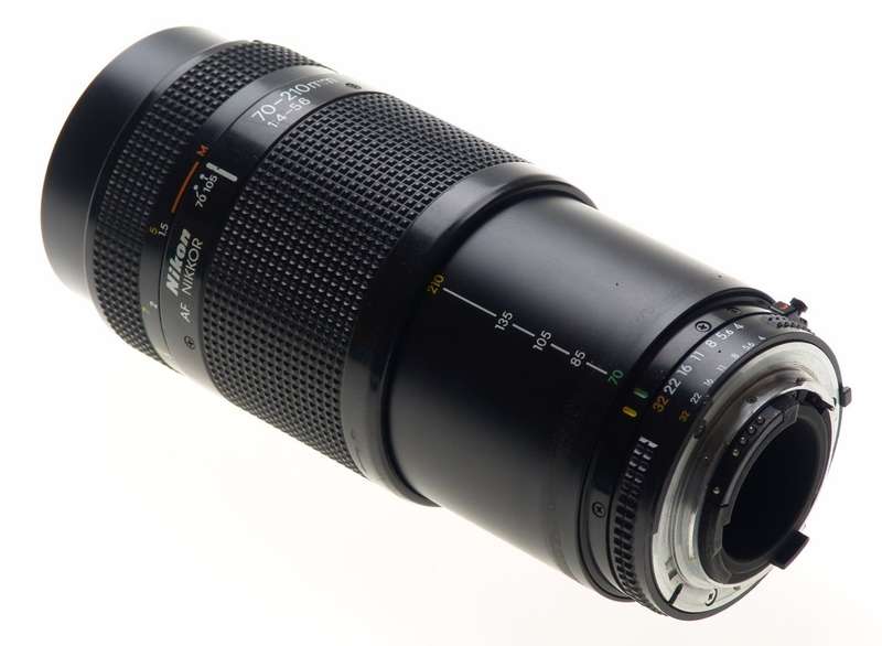 NIKON CAMERA ZOOM LENS 1:4-5.6 f=70-210mm AF NIKKOR EXCELLENT CONDITION CAPS NR