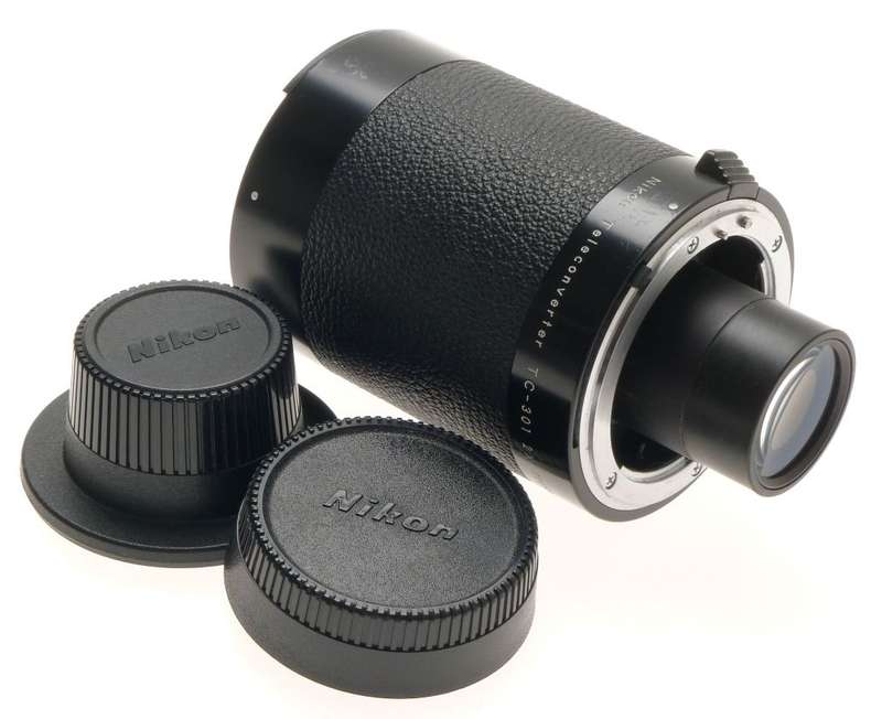 AI-S NIKON 2x TELECONVERTER TC-301 FITS NEW DF SLR DIGITAL CAMERA MINT WITH CAPS