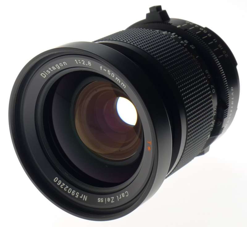 HASSELBLAD 2000FC LENS DISTAGON 2.8/50mm F f=50mm T* ZEISS CAPS HOOD FILTER MINT