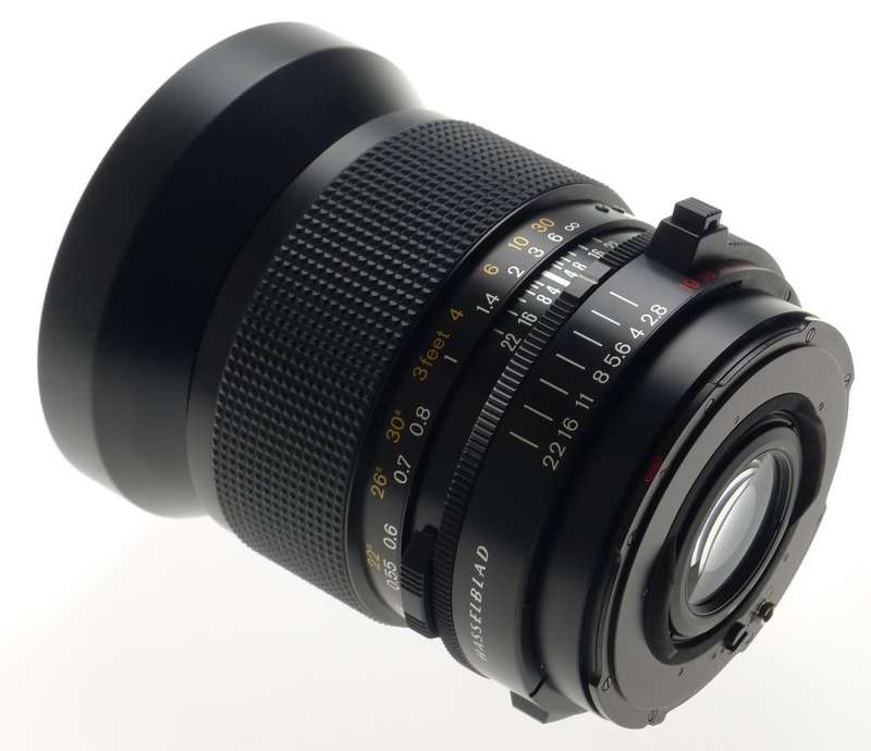 HASSELBLAD 2000FC LENS DISTAGON 2.8/50mm F f=50mm T* ZEISS CAPS HOOD FILTER MINT