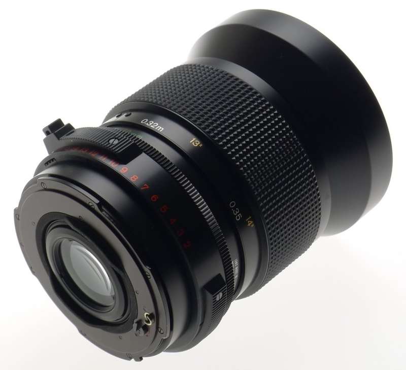 HASSELBLAD 2000FC LENS DISTAGON 2.8/50mm F f=50mm T* ZEISS CAPS HOOD FILTER MINT