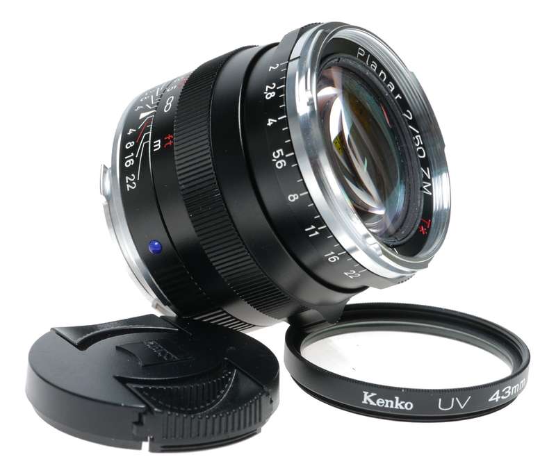 Leica M camera lens Zeiss Planar 2/50mm ZM T Excellent condition caps