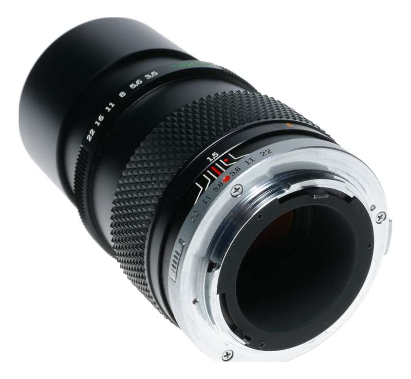 Olympus Auto-T 1:3.5 f=135mm Zuiko OM-System Vintage 35mm film lens