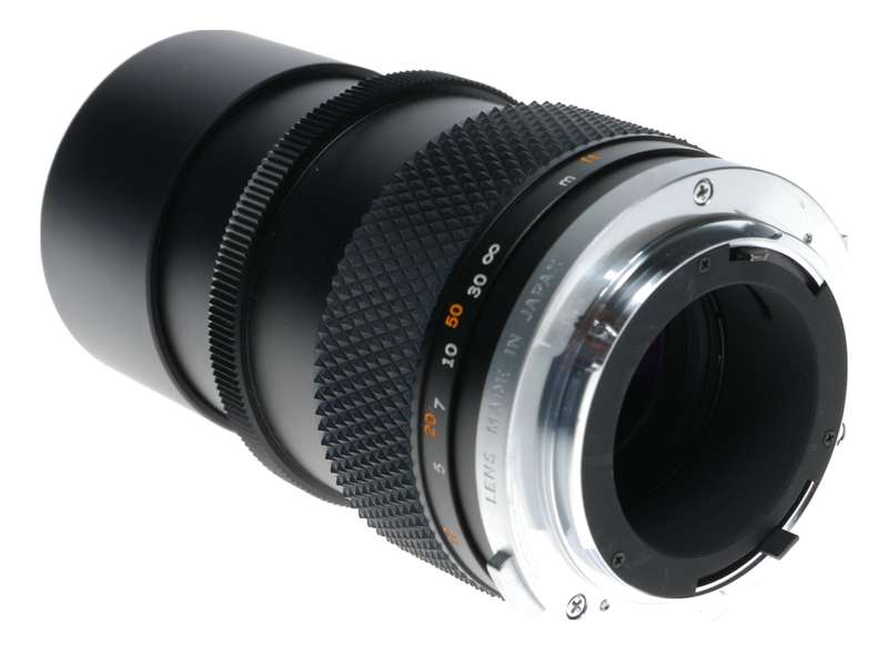 Olympus 3.5/135mm OM-System Zuiko Auto T f/3.5 f=135mm vintage SLR lens