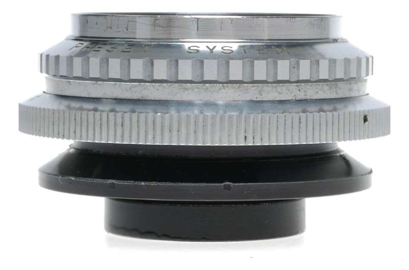 Luminon 1:3.5 f=105mm Rittreck medium format camera lens f/3.5