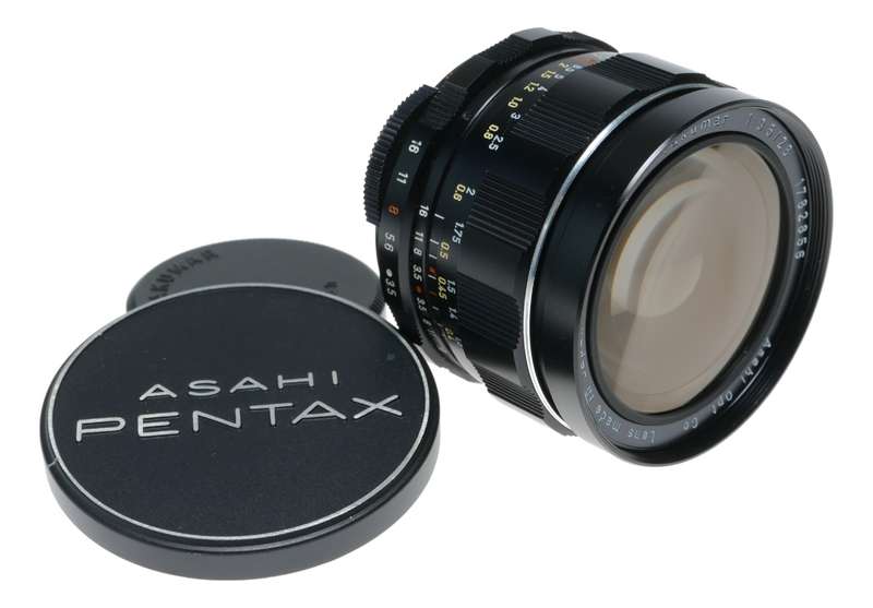 Wide Angle Pentax Super-Takumar 1:3.5/28mm SLR vintage camera lens