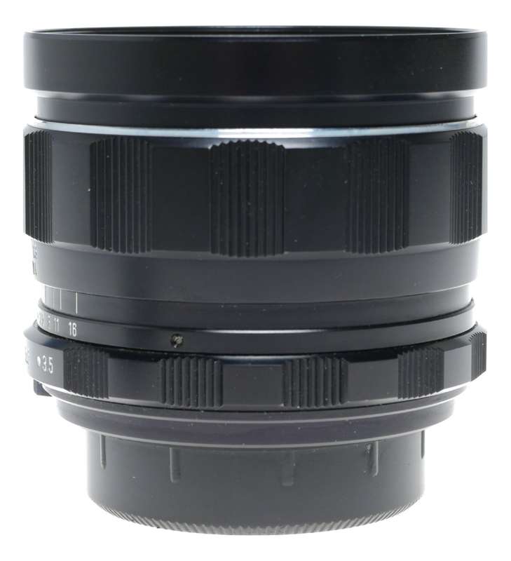 Wide Angle Pentax Super-Takumar 1:3.5/28mm SLR vintage camera lens