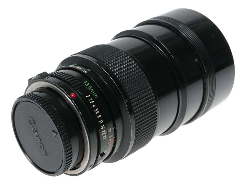 Canon Lens FD 135mm 1:2 vintage SLR tele lens 35mm film camera 2/135