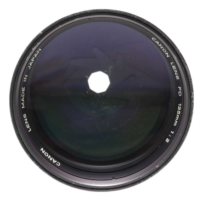 Canon Lens FD 135mm 1:2 vintage SLR tele lens 35mm film camera 2/135