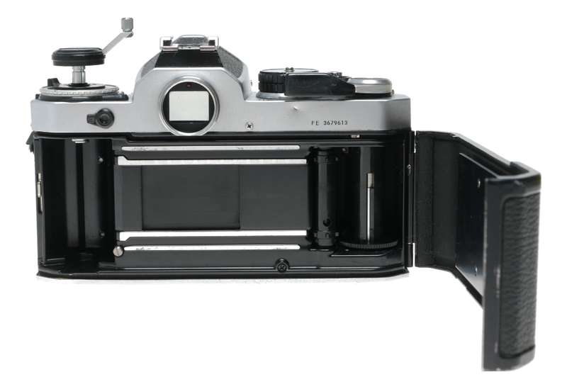 Nikkor 50mm 1.2 fast lens 1.2/50 lens just serviced Nikon FE SLR camera
