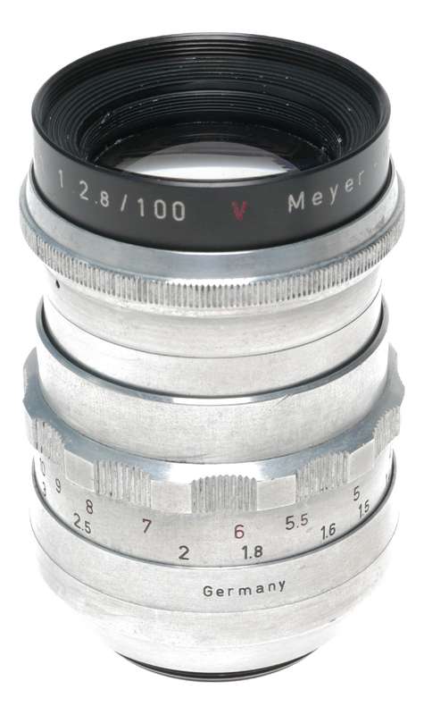 Trioplan 1:2.8/100 red V f=100mm prime f/3.5 chrome hood clean M42