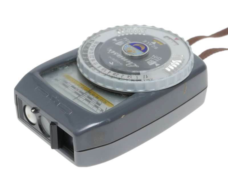 Gossen Lunasix Exposure meter set with leather case strap and manual