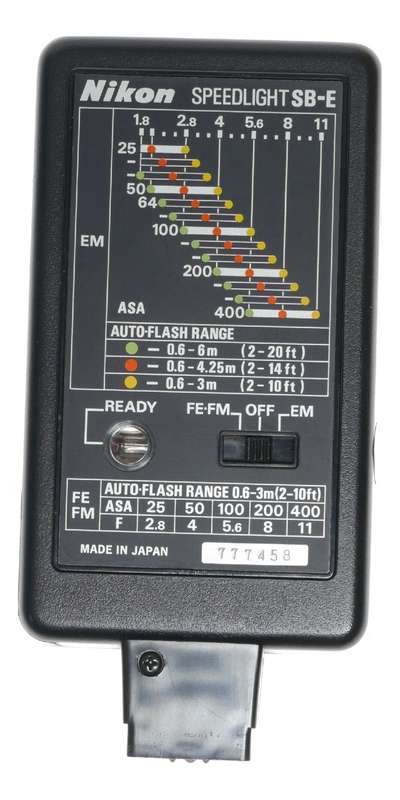 Nikon SB-E camera flash accessory attachment in cold shu film camera 35mm