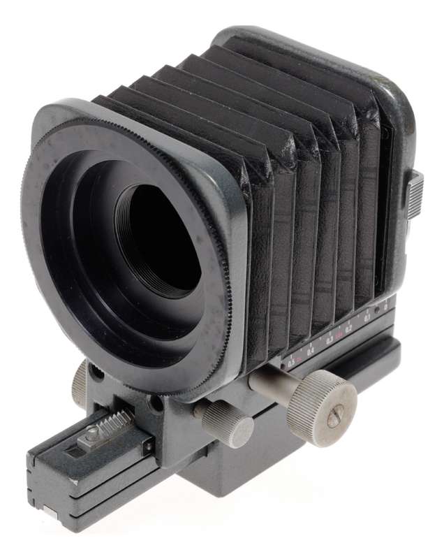 Leitz Leica Macro Focusing Bellows with 16558 Adapter