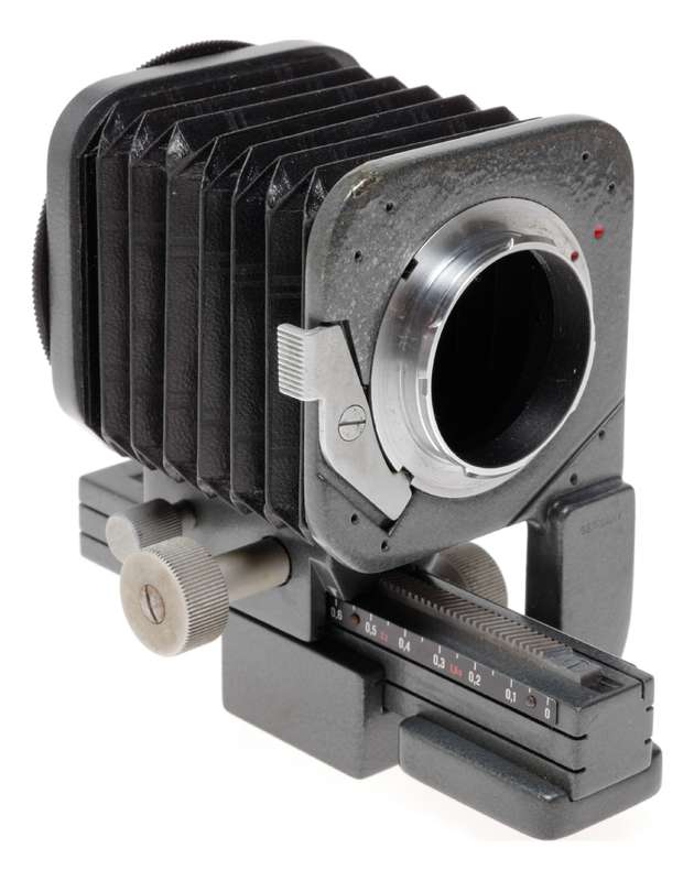 Leitz Leica Macro Focusing Bellows with 16558 Adapter