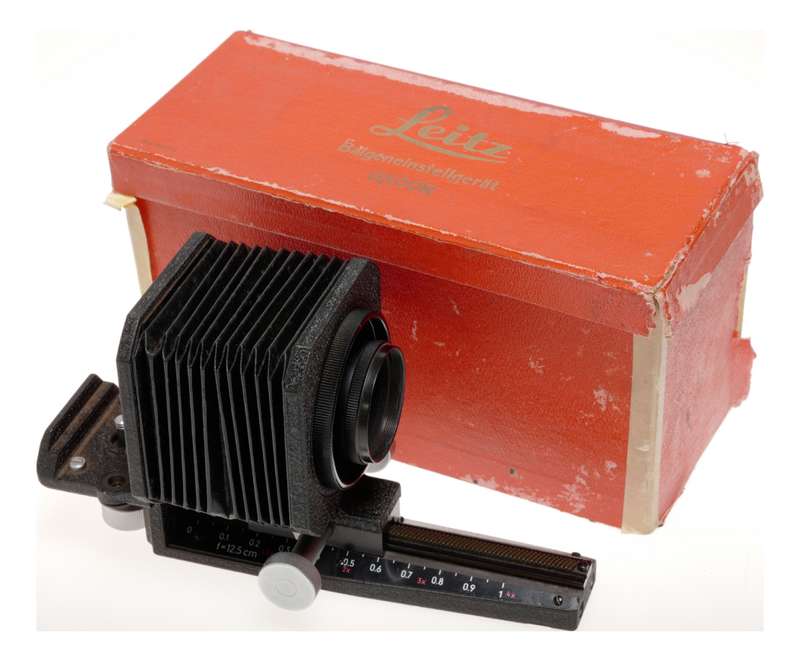 Leitz 16555 UXOOR Universal Focusing Bellows for Leica M