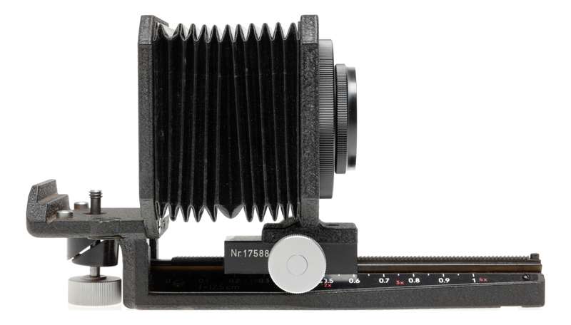Leitz 16555 UXOOR Universal Focusing Bellows for Leica M