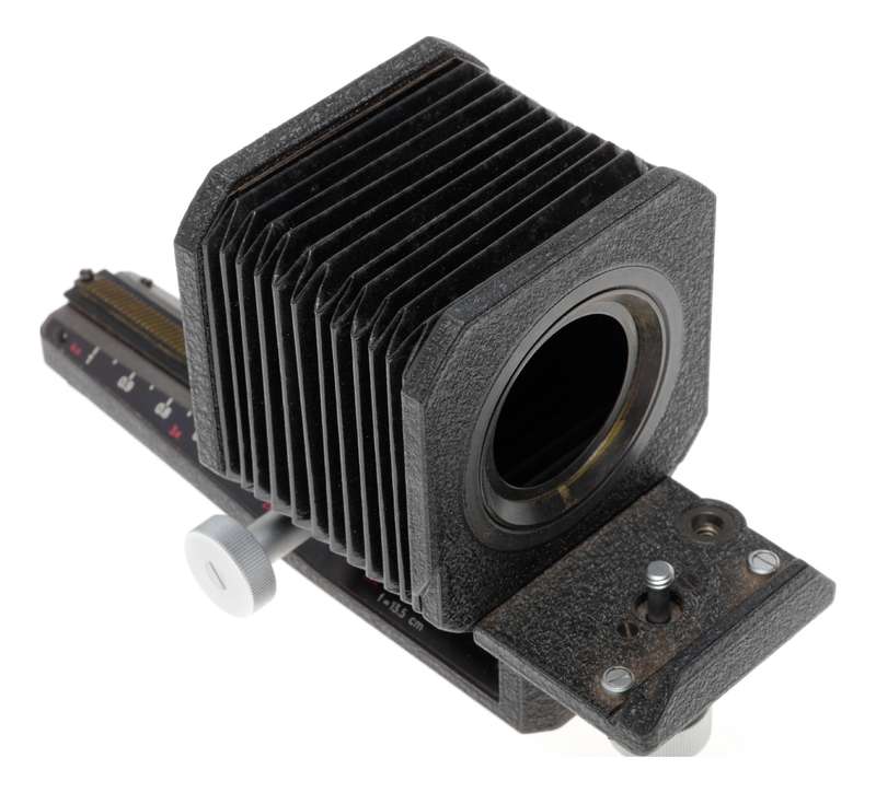 Leitz 16555 UXOOR Universal Focusing Bellows for Leica M