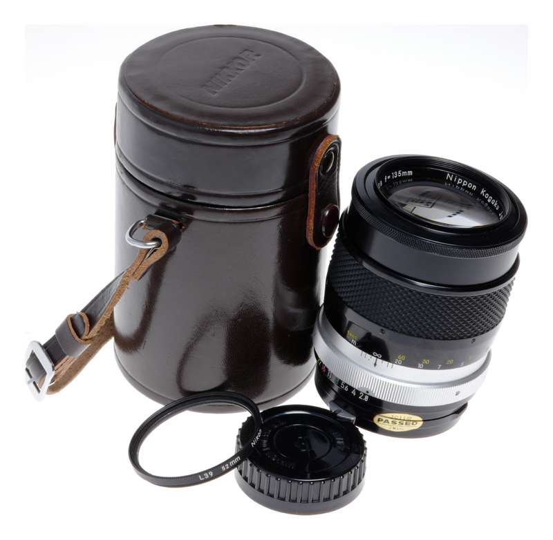 Nikon Nikkor-Q Auto 1:2.8 135mm SLR Camera Lens