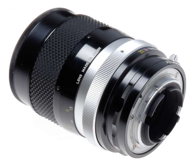 Nikon Nikkor-Q Auto 1:2.8 135mm SLR Camera Lens