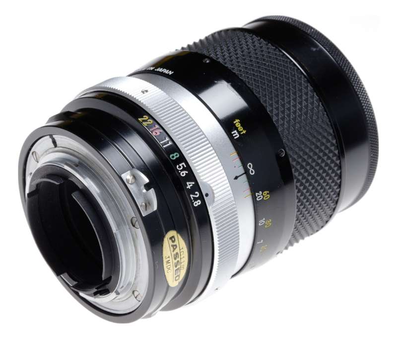 Nikon Nikkor-Q Auto 1:2.8 135mm SLR Camera Lens