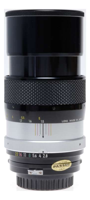 Nikon Nikkor-Q Auto 1:2.8 135mm SLR Camera Lens