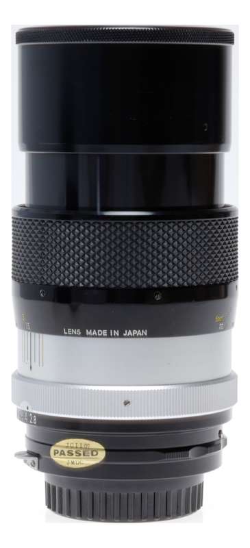 Nikon Nikkor-Q Auto 1:2.8 135mm SLR Camera Lens