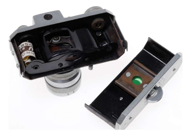 Kiku 16 Model II Sub Miniature 14x14 Film Camera in Case