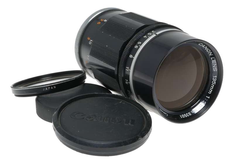 Canon Lens 135mm f3.5 Black housing RF coupled M39 LTM screw mount 3.5/135mm