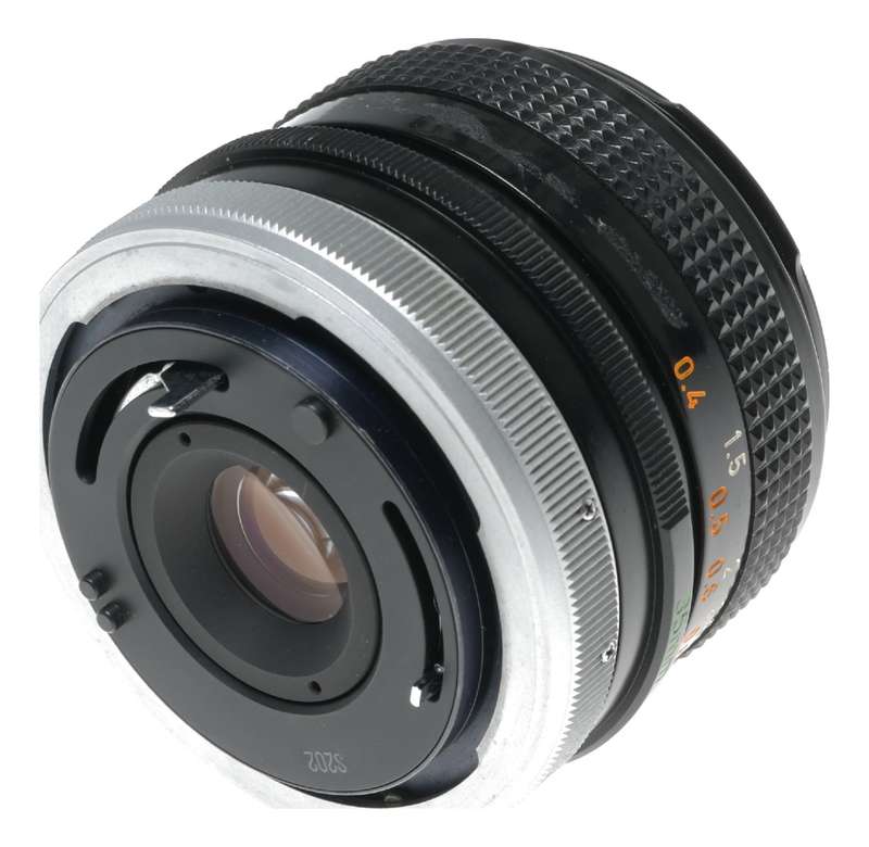Canon Lens FD 35mm 1:3.5 S.C vintage 35mm film SLR camera lens 3.5/35 caps