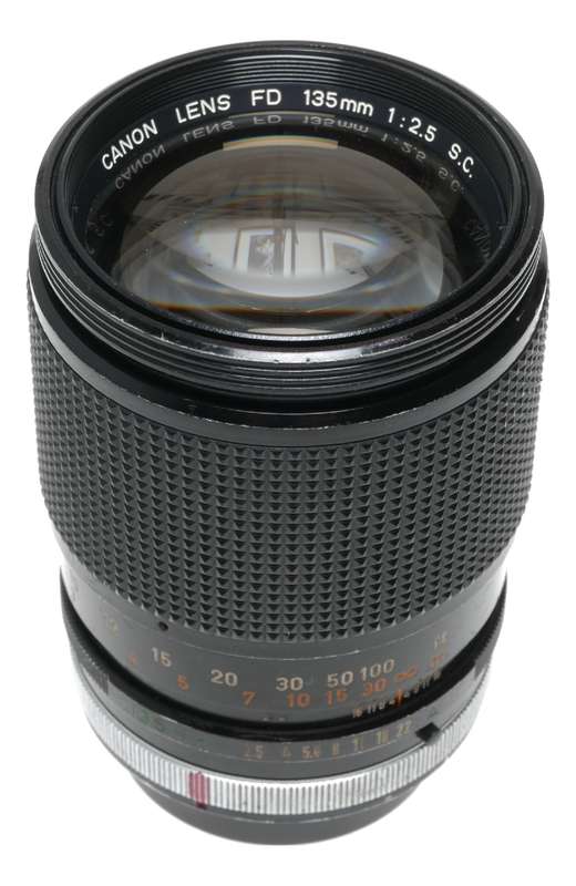 Canon Lens FD 135mm 1:2.5 S.C classic 35mm SLR film camera lens 2.5/135
