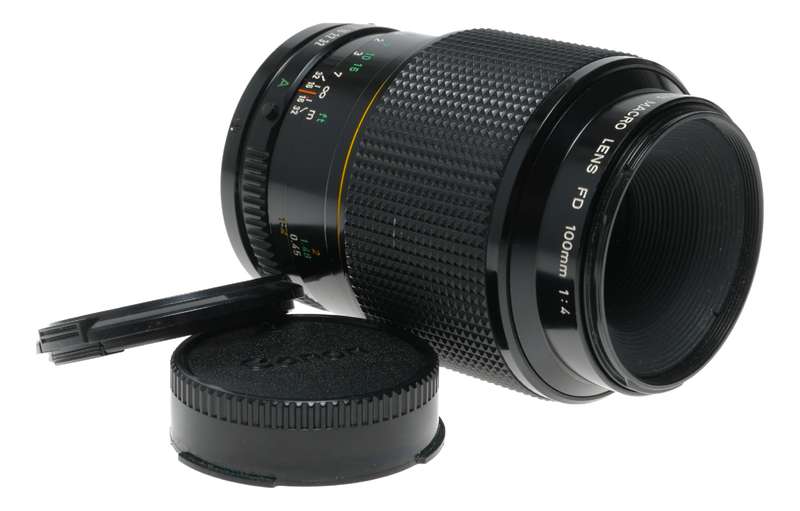Canon Lens FD Macro 100mm 1:4 Antique 35mm film camera lens 4/100