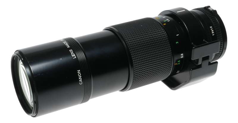 Canon Lens FD 200mm 1:4 vintage 35mm film camera lens 4/200 Museum