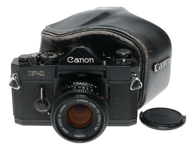 Canon F-1 SLR black 35mm film camera FD 1.8 F=50mm case cap set