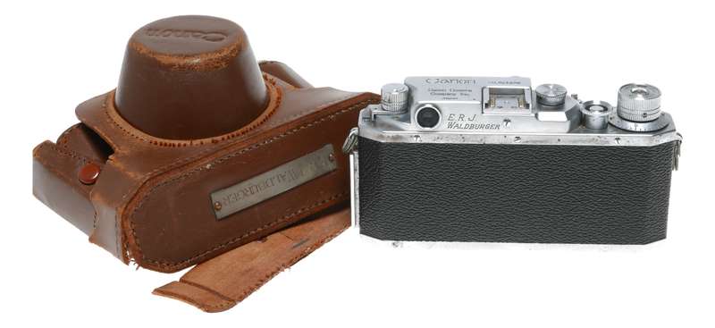 Canon IIF rangefinder camera vintage f:1.8 50mm LTM 1.8/50mm lens