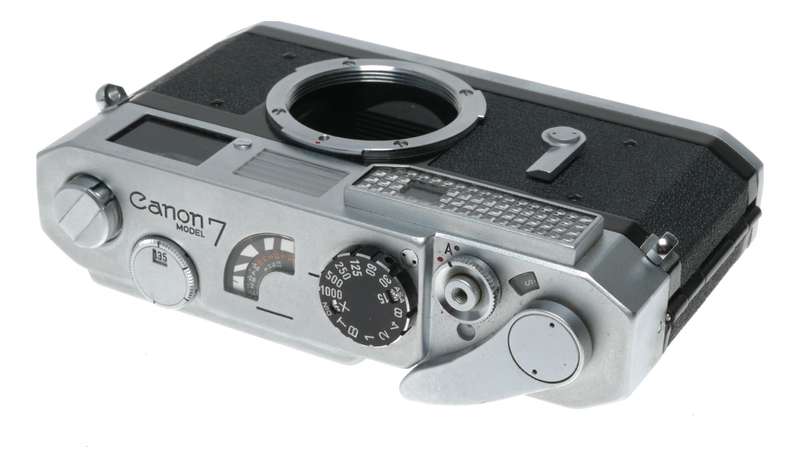 Canon chrome Model 7 antique 35mm film camera rangefinder with case