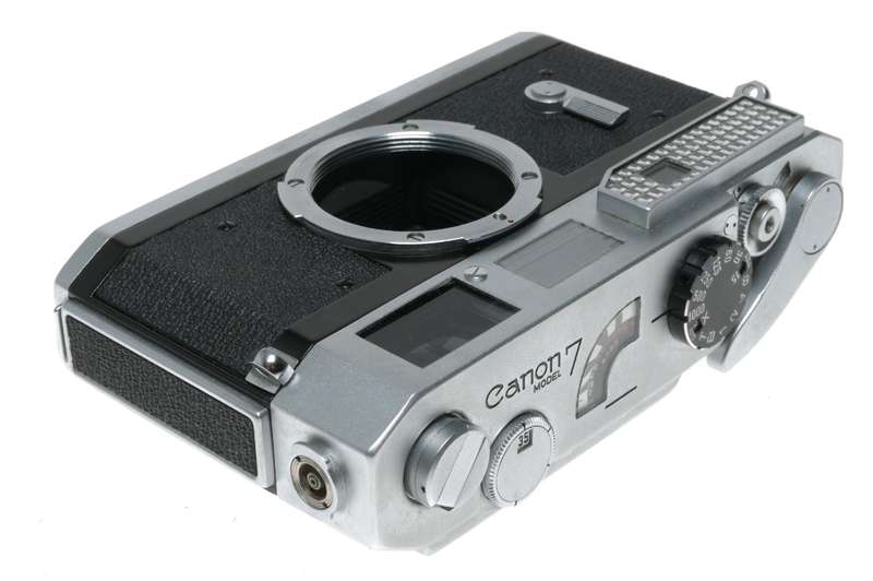 Canon chrome Model 7 antique 35mm film camera rangefinder with case