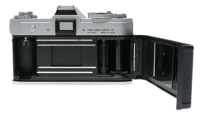 Canon Pellix SLR 35mm chrome film camera body black leather case