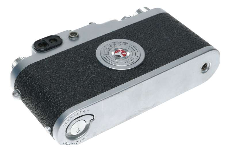 Leica IIIG camera body 35mm rangefinder Red scale Elmar f=5cm 1:3.5 lens