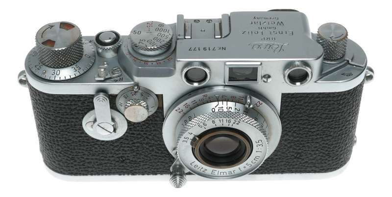 Leica IIIf camera with Self timer red scale Elmar 3.5/50mm collapsible lens