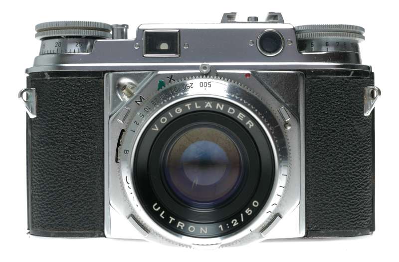 Voigtlander Ultron 2/50 mm vintage lens Prominent camera Proximeter hood set