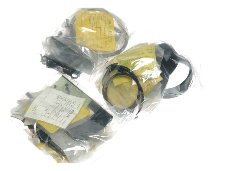 Bronica vintage film camera new spare parts original assortment Lot 15
