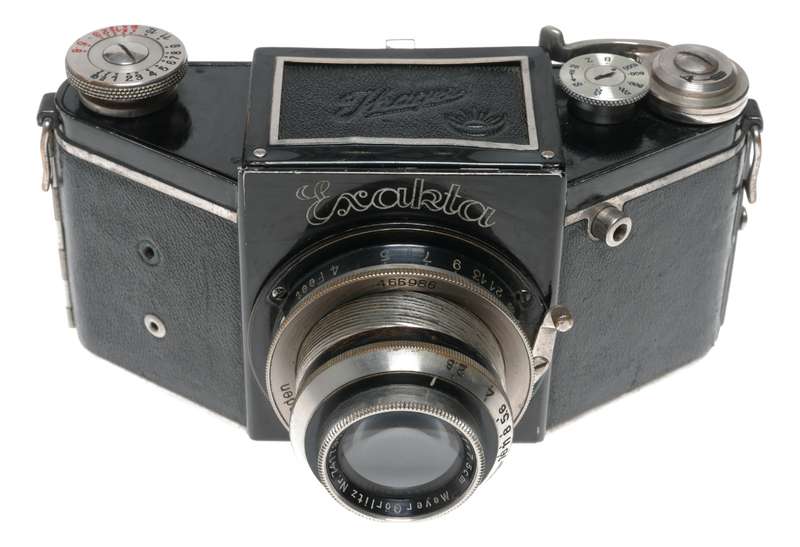 Exakta camera Trioplan 1:2.8 f=7.5cm Meyer Gorlitz rare lens