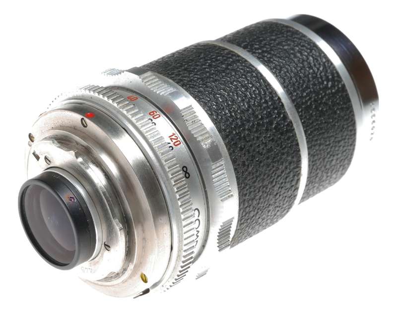 Super-Dynarex 1:4/135 Voigtlander tele lens for SLR f=135mm cased