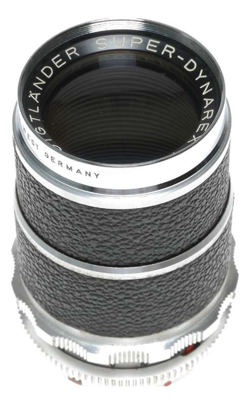 Super-Dynarex 1:4/135 Voigtlander tele lens for SLR f=135mm cased