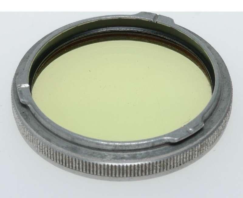 Rolleiflex TLR vintage film camera Rollei-Gelb-Hell 28.5 yellow filter in pouch